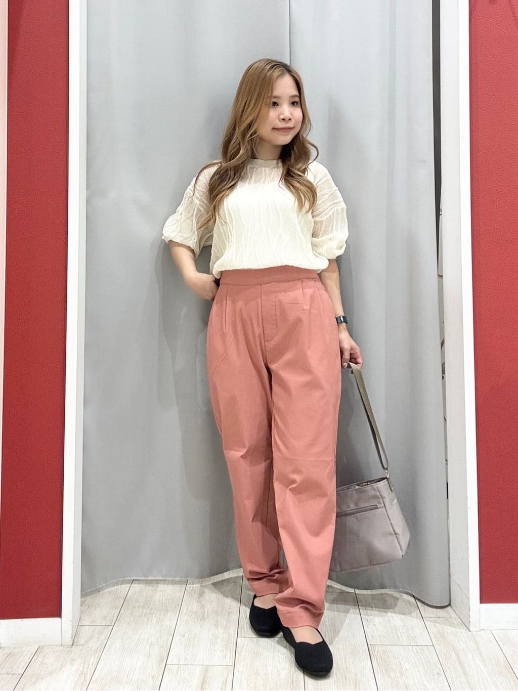 shioさんの「SHOO･LA･RUE｜【S-LL/洗える】曲線的な柄がきれい見え シアーニット」を使ったコーディネート