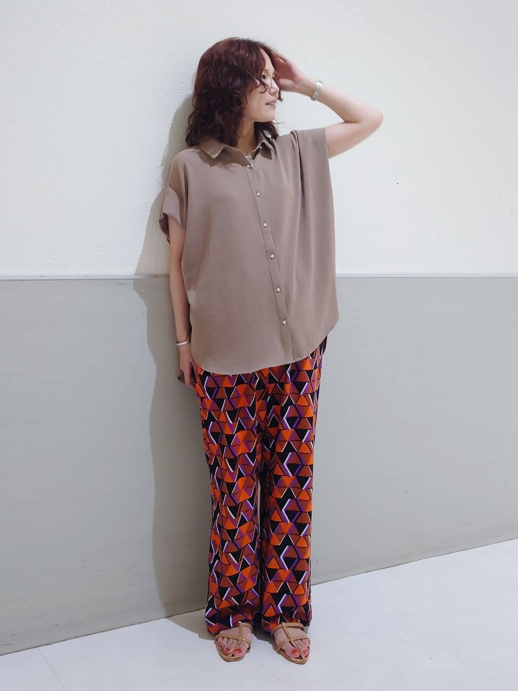 maruさんの「THE SHOP TK｜コットンライクブラウス【接触冷感/洗濯機OK/UV/セットアップ可】」を使ったコーディネート