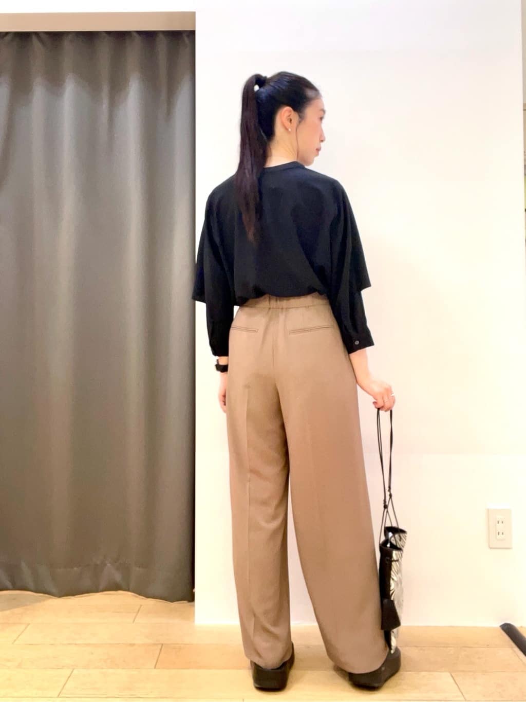 yukoさんの「INDIVI｜【羽織りとしても活躍！】ケープカラーブラウス」を使ったコーディネート