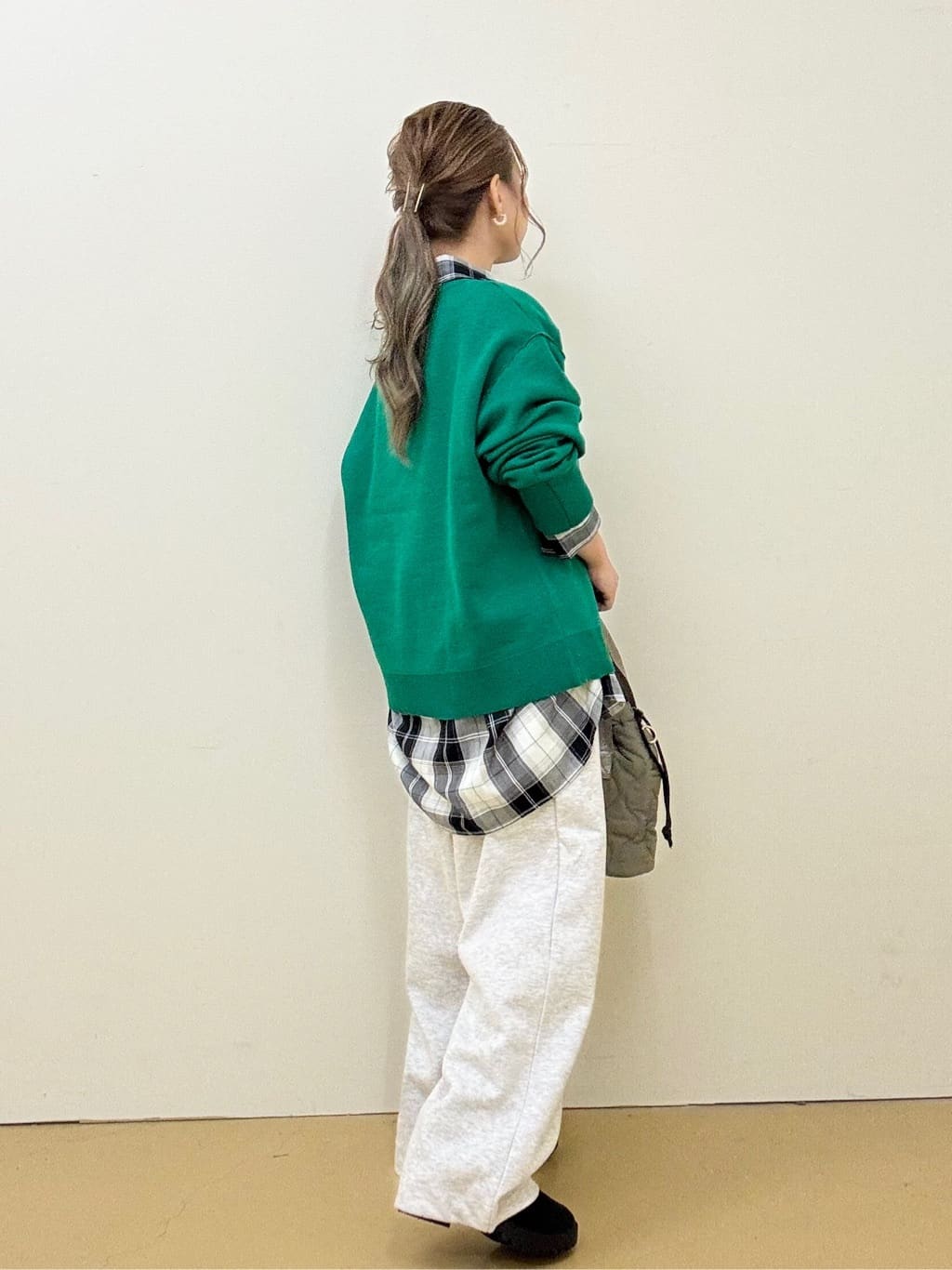 shioさんの「SHOO･LA･RUE｜【洗濯機可/S-LL】程よい抜け感 大人のチェックシャツ」を使ったコーディネート