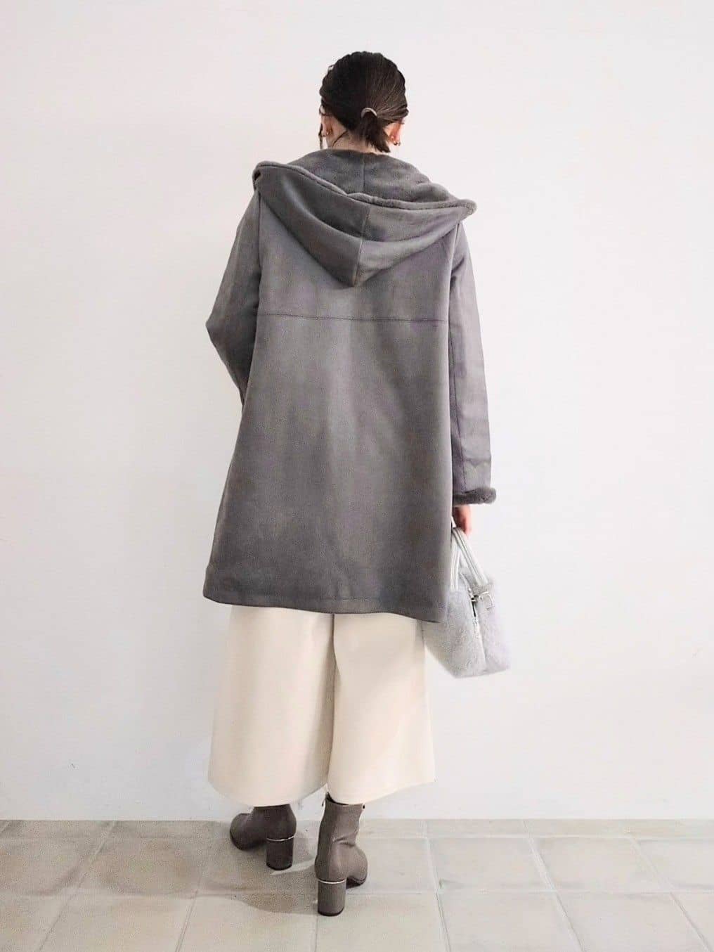 miomioさんの「SHOO･LA･RUE｜【洗濯機可】美脚見え あったか圧縮ニット ガウチョパンツ」を使ったコーディネート