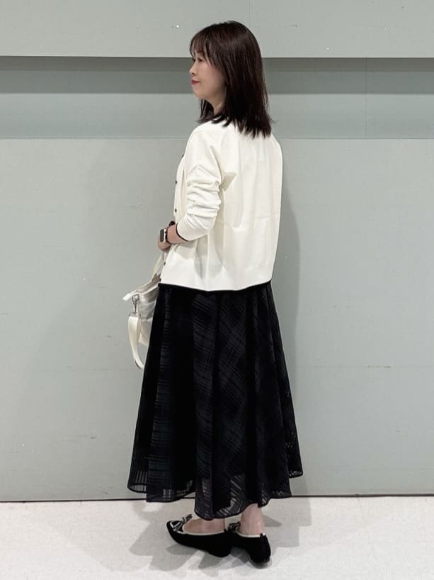 makiさんの「UNTITLED｜【アンサンブル可/薄手/洗える】5分袖クルーニット」を使ったコーディネート
