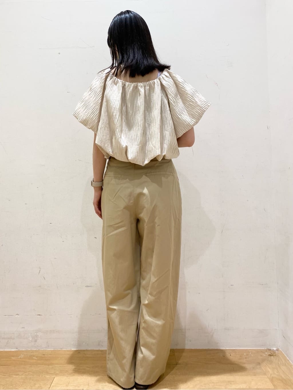 みなみさんの「OPAQUE.CLIP｜ふくれジャカードバルーンブラウス【洗濯機洗い可】」を使ったコーディネート
