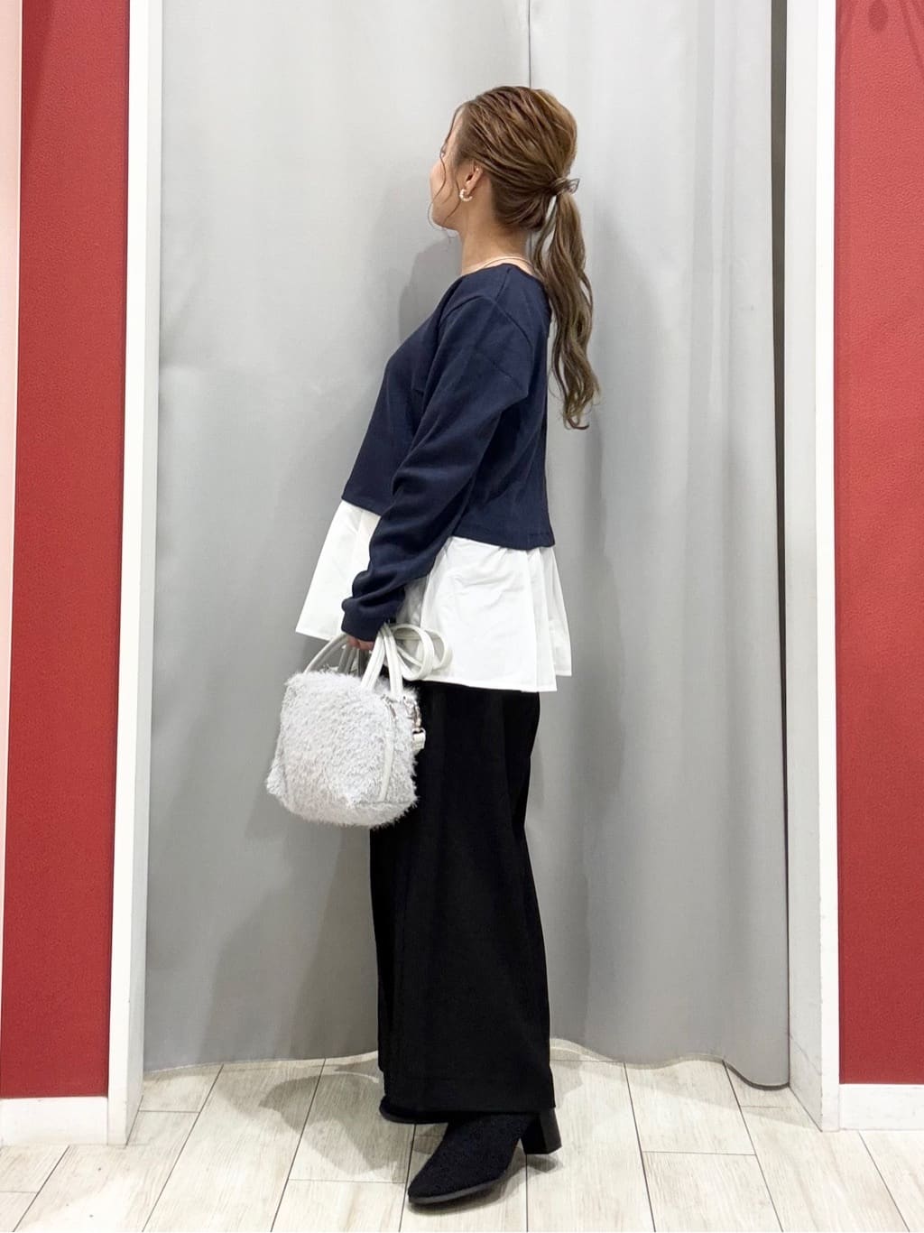 shioさんの「SHOO･LA･RUE｜【S-LL】気になる腰回りをカバー レイヤード風ドッキングトップス」を使ったコーディネート