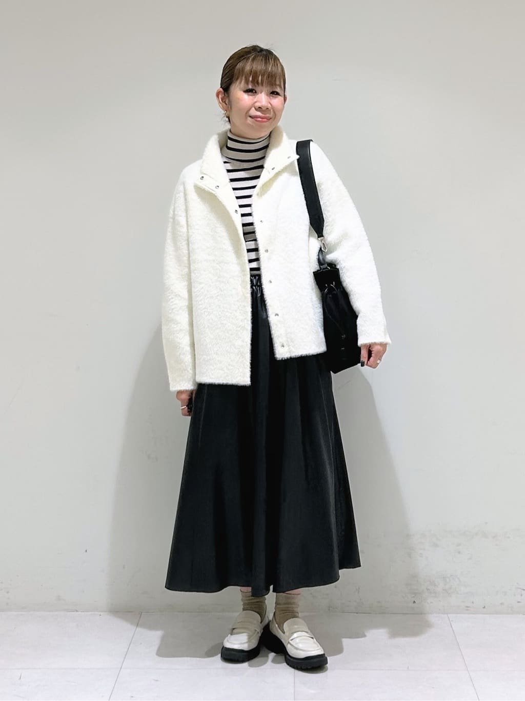 tsuyuさんの「INDIVI｜【配色デザイン／ショート丈】ウールリバー ノーカラーコート」を使ったコーディネート