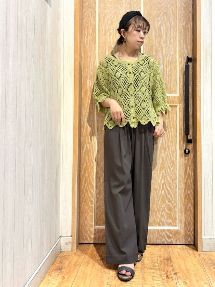 meiさんの「SHOO･LA･RUE｜【2WAY】大人のほんのり甘いスタイルに クロシェレースカーディガン」を使ったコーディネート