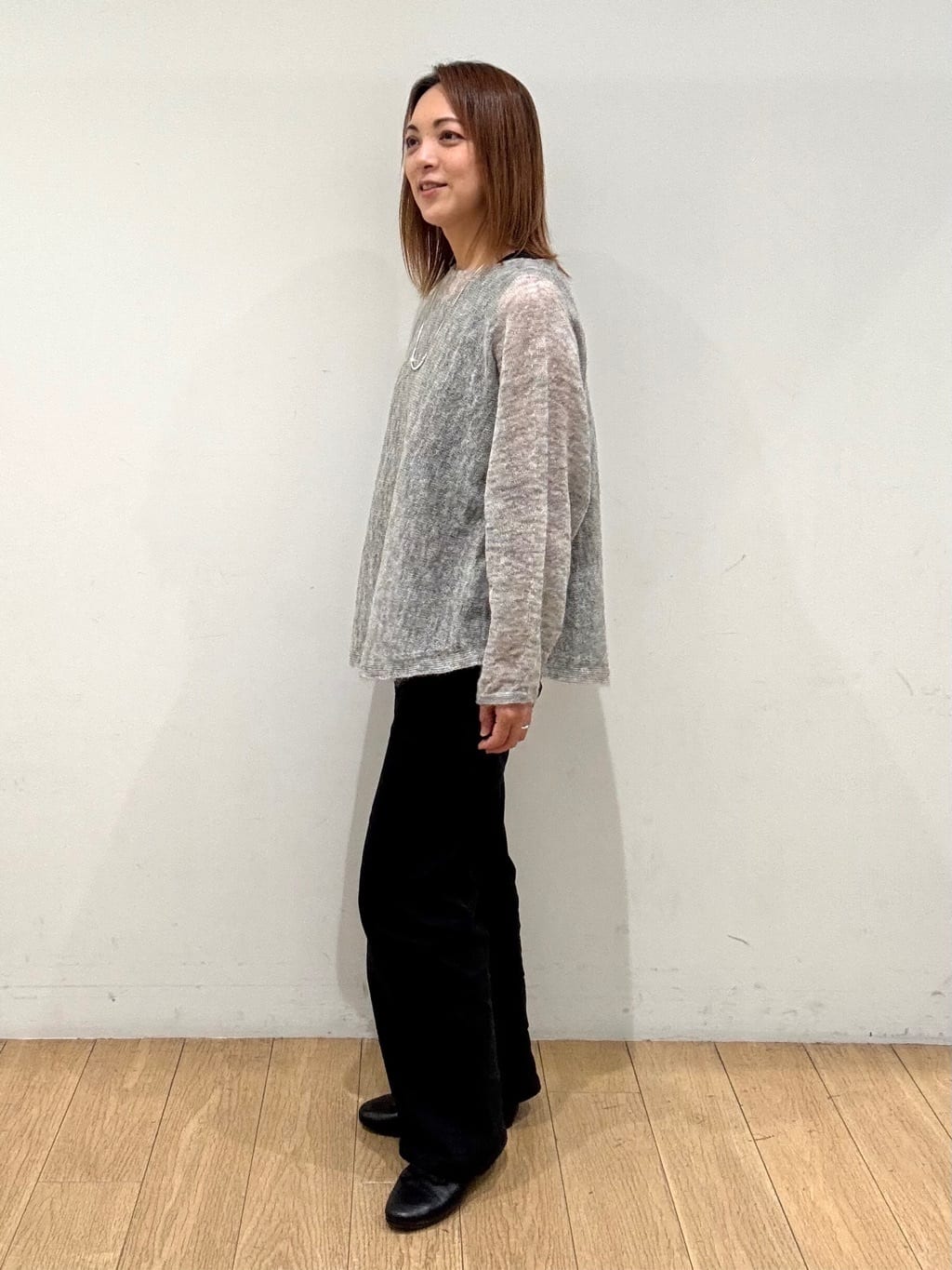 mikkoさんの「INDIVI｜【キッドモヘヤ素材】ラウンドヘムニット」を使ったコーディネート