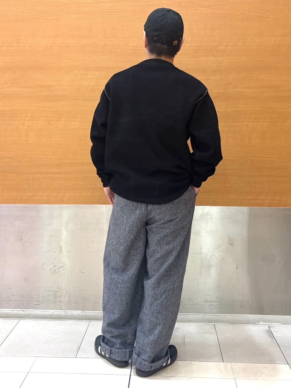 タニさんの「THE SHOP TK｜【大人の上品カジュアルを叶える】ハグするニット 洗濯機OK／6色展開」を使ったコーディネート