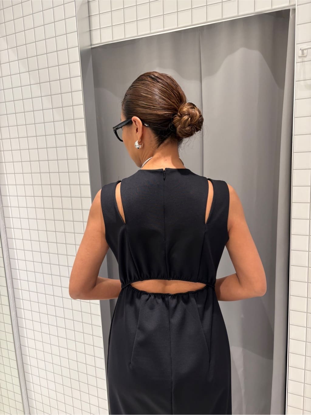 ibuさんの「CODE A｜slit jersey dress」を使ったコーディネート