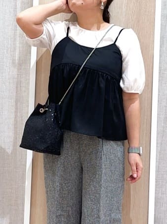 naoさんの「grove｜【2点SET/体型カバー】夏から秋まで着まわせる！プリーツビスチェセットアップ」を使ったコーディネート