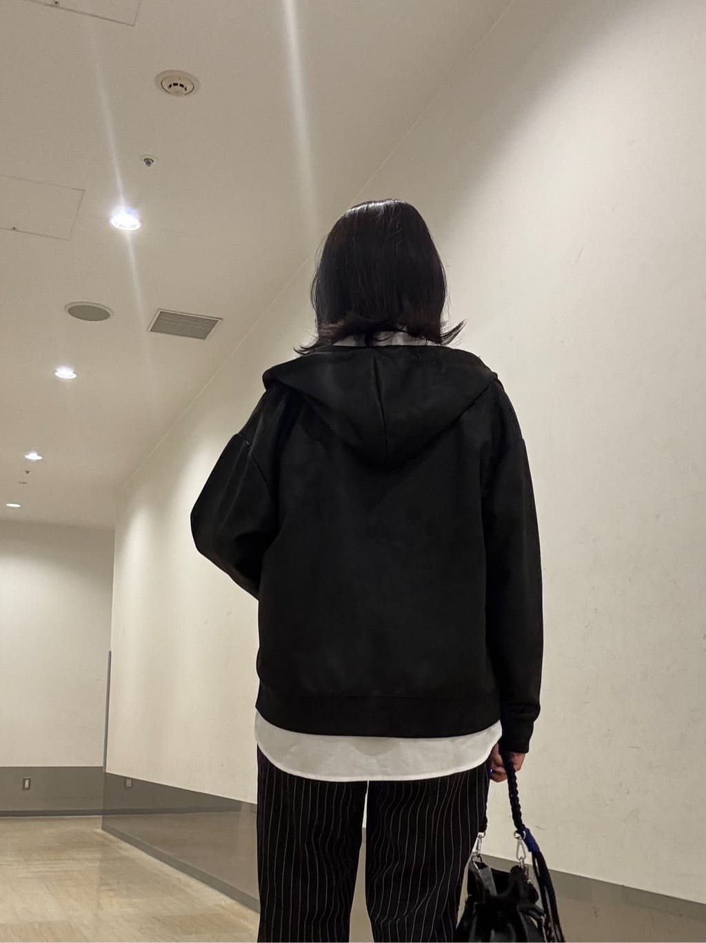 Renaさんの「tk.TAKEO KIKUCHI｜ヴィンテージライクプリント ジップパーカー」を使ったコーディネート