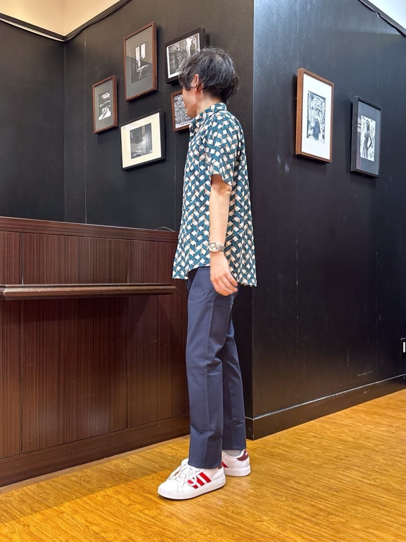 KEIさんの「TAKEO KIKUCHI｜【3D ナイロン ストレッチ】ジップアップ フードブルゾン」を使ったコーディネート