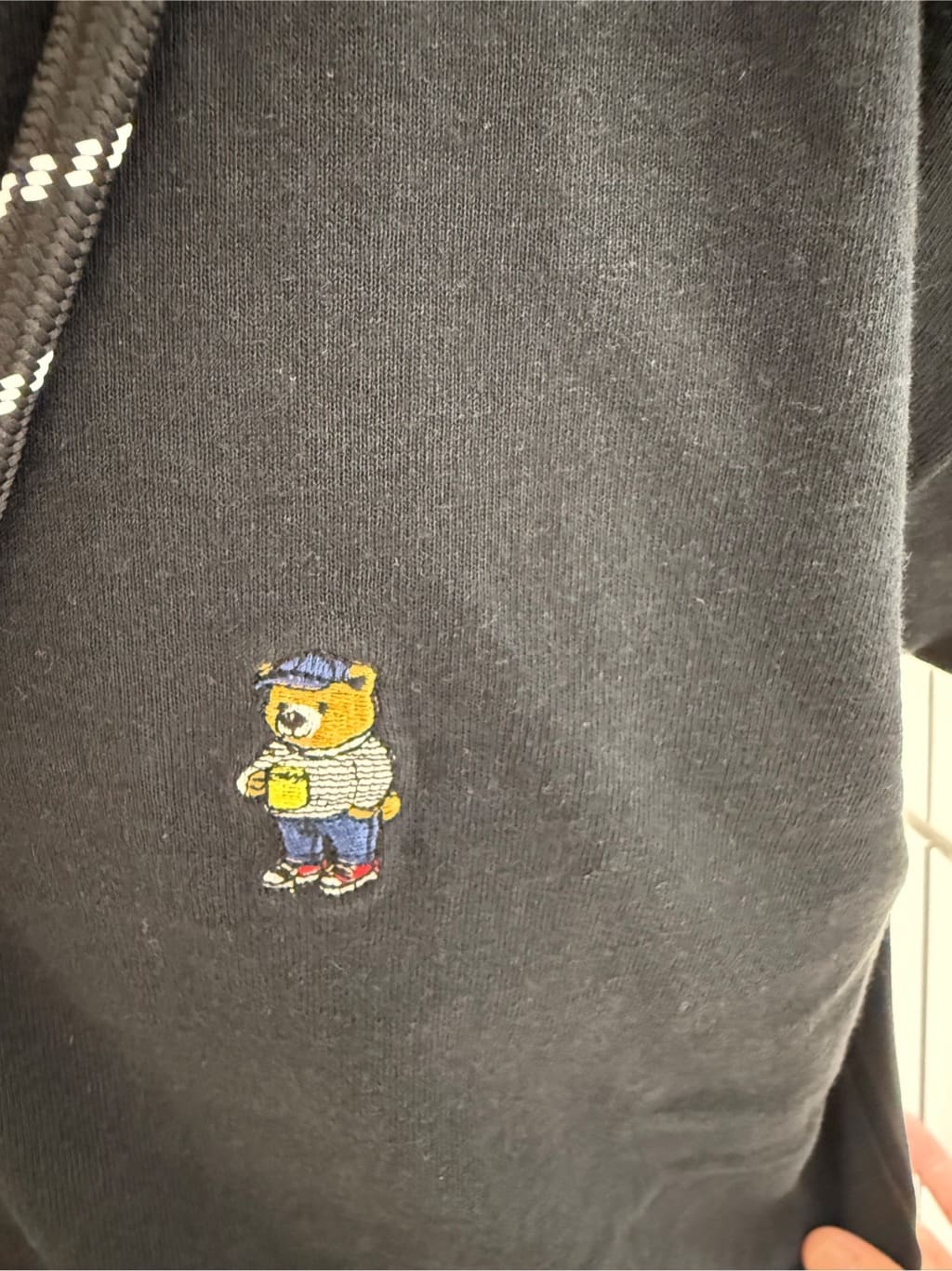 はさんの「THE SHOP TK｜ワンポイントベアーロゴ半袖Tシャツ【洗濯機OK】」を使ったコーディネート