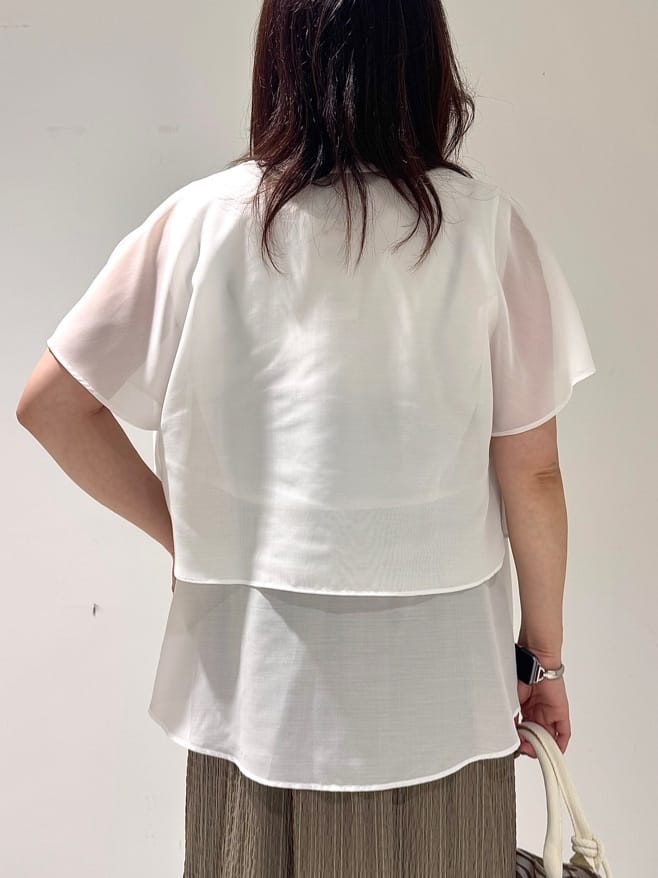 そんさんの「INDIVI｜【洗える／レイヤードにも活躍】ペプラムインナートップス」を使ったコーディネート