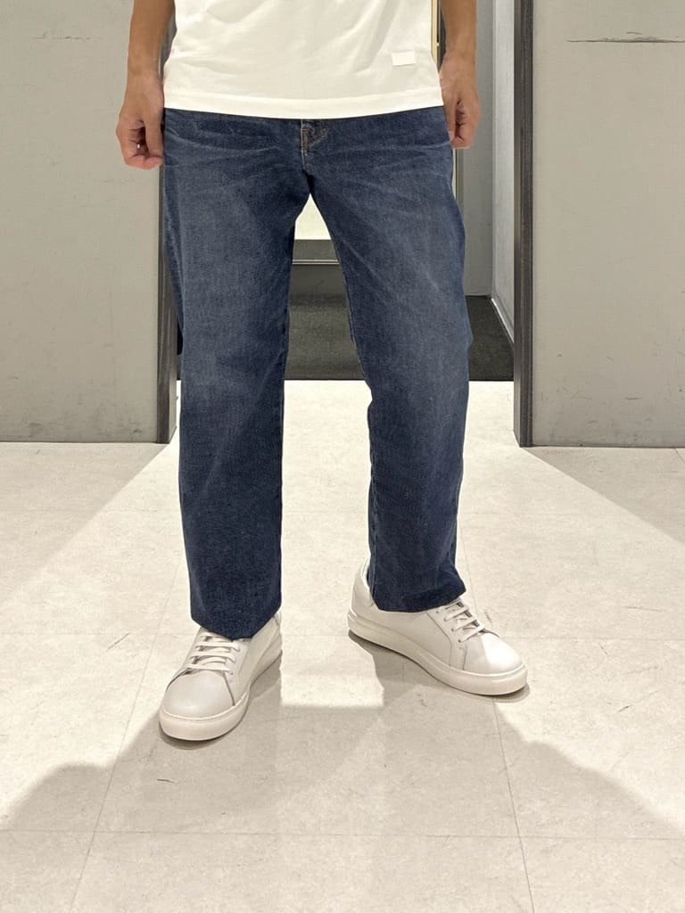 わいずみさんの「TAKEO KIKUCHI｜クールマックス 鹿の子 フラワープリントシャツ」を使ったコーディネート