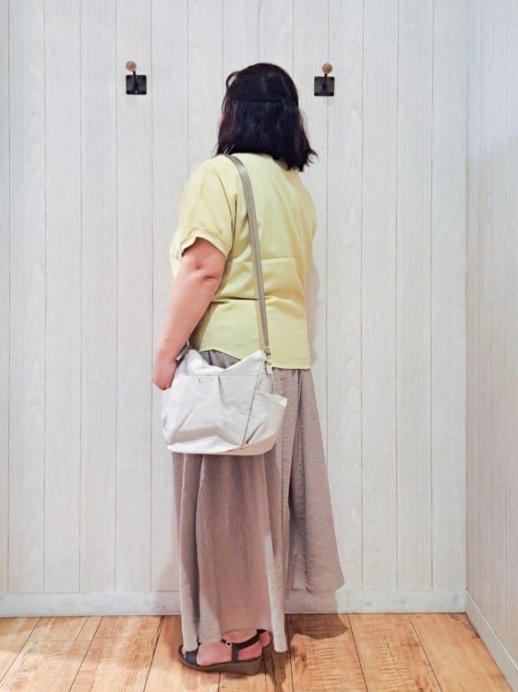 kotomiさんの「SHOO･LA･RUE｜【ひんやり/洗濯後しわになりにくい】リブ切り替えドルマンブラウス」を使ったコーディネート