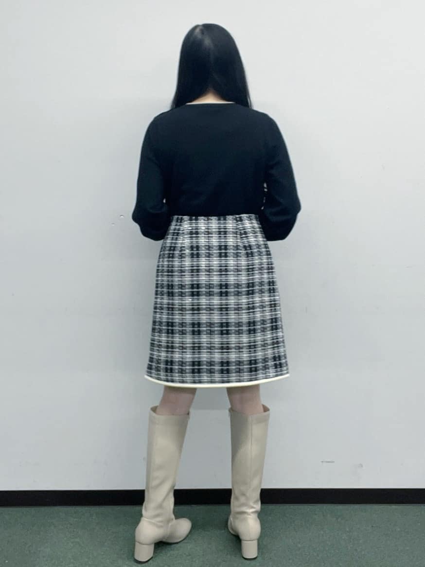 Hitomiさんの「index｜ゴールドパーツ付きバイカラークルーネックニット【洗濯機OK】」を使ったコーディネート