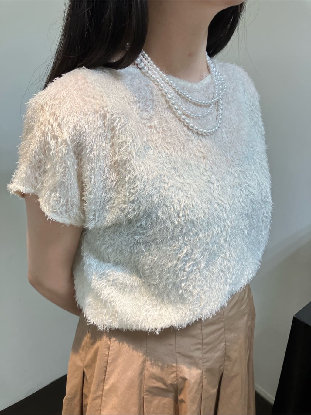 カレンさんの「UNTITLED｜【セットアップ可/洗える】フェザーフレンチスリーブブラウス」を使ったコーディネート