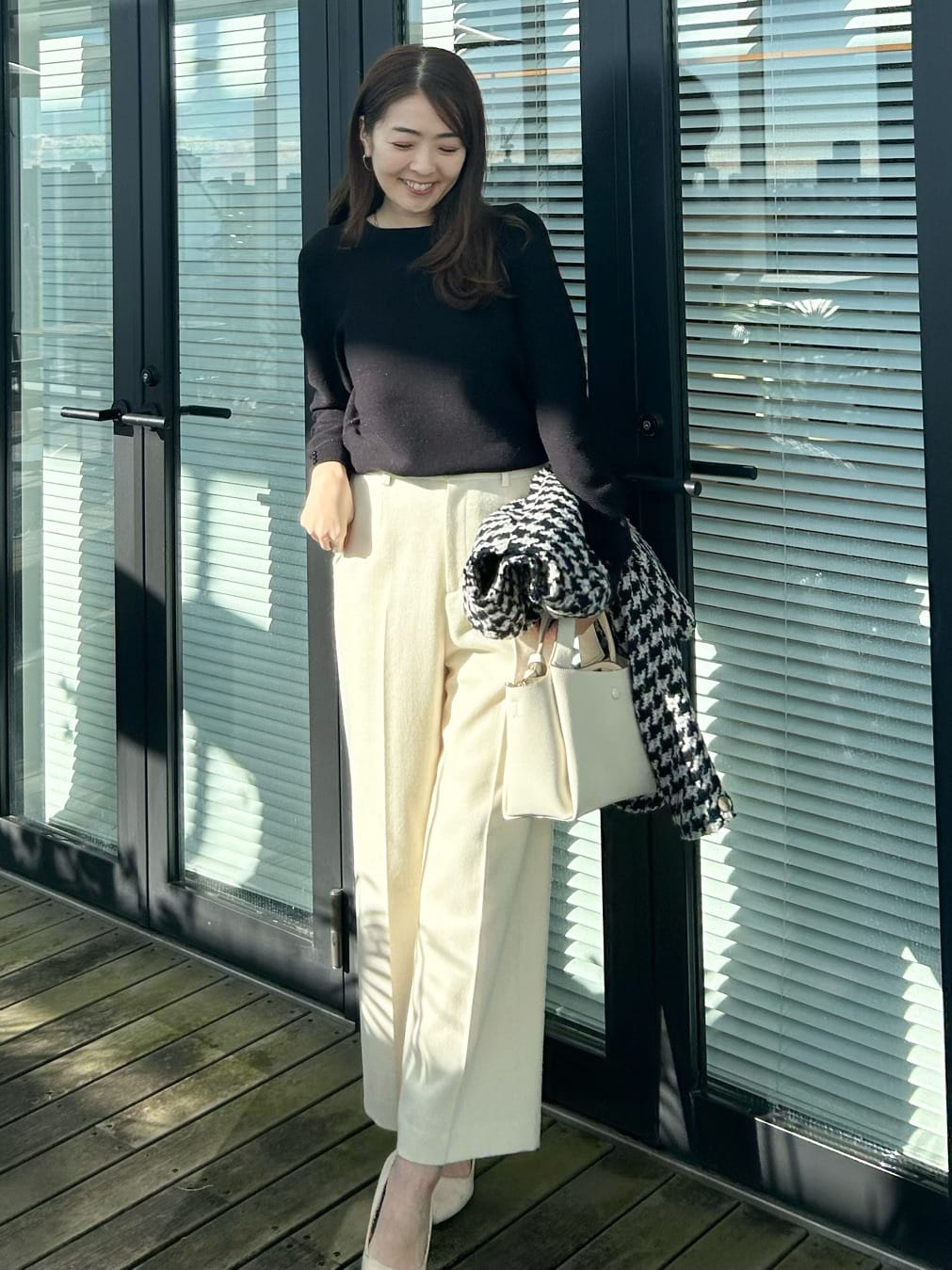 hayaseさんの「COUP DE CHANCE｜【日本製】ラメ入りツイードパンツ」を使ったコーディネート