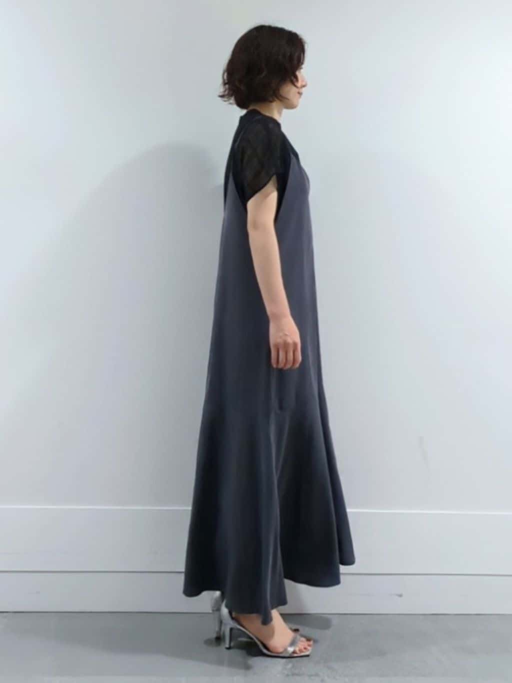ミズタさんの「UNTITLED｜【シアー】チェックスタンドネックブラウス」を使ったコーディネート