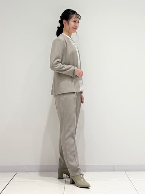 kayoさんの「INDIVI｜【洗える／通勤／スーツ】メランジストレッチ ノーカラージャケット」を使ったコーディネート