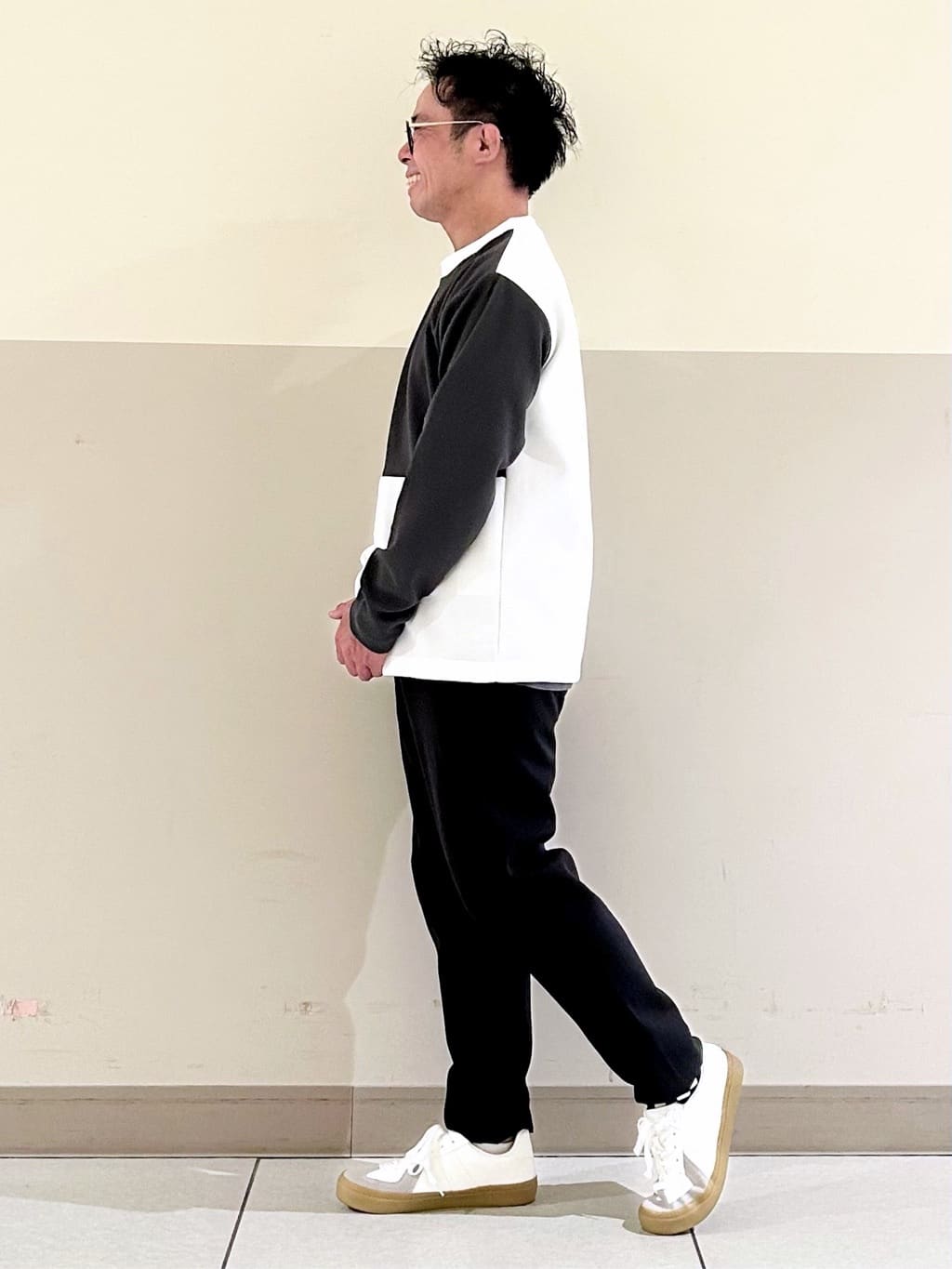 KENJI Iさんの「THE SHOP TK｜【一枚で着映える】パターンブロッキング長袖Tシャツ 洗濯機OK」を使ったコーディネート