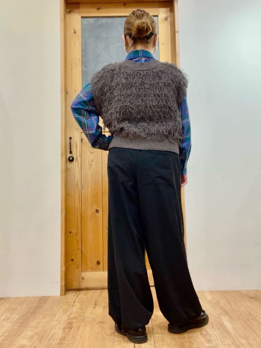 ゆみさんの「SHOO･LA･RUE｜【洗濯機可/S-LL】程よい抜け感 大人のチェックシャツ」を使ったコーディネート