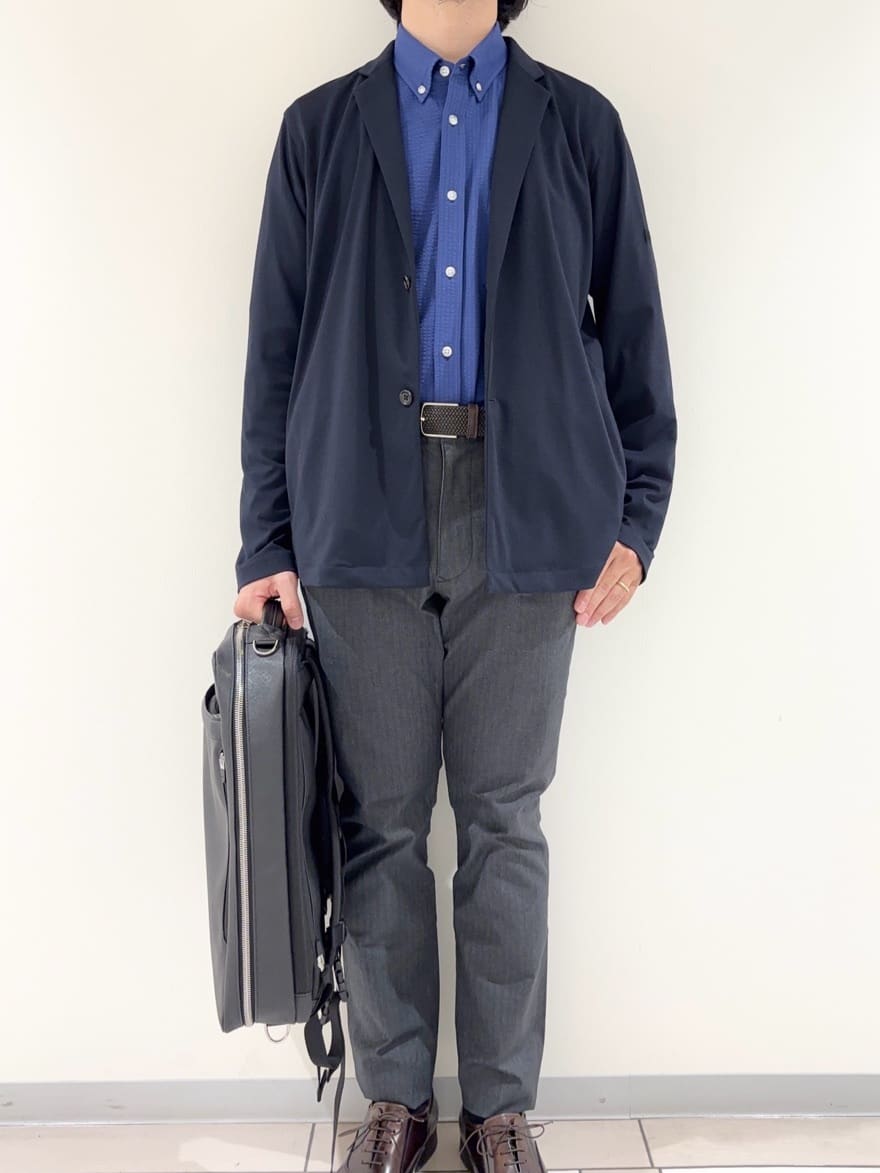 及川さんの「TAKEO KIKUCHI｜リラックス カーディガン ジャケット」を使ったコーディネート