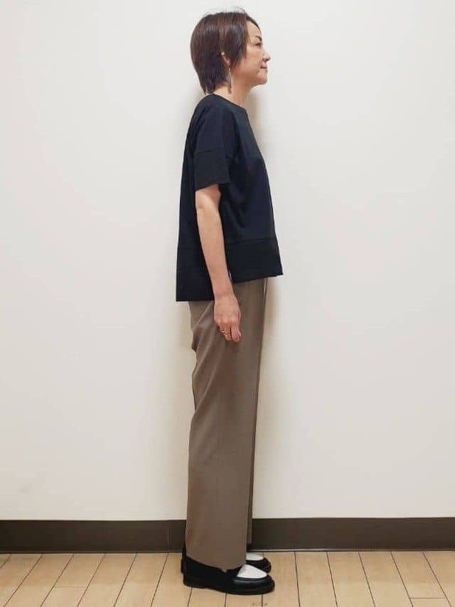 yuuさんの「Reflect｜【マシンウォッシュ可】リネンライクフレアパンツ」を使ったコーディネート