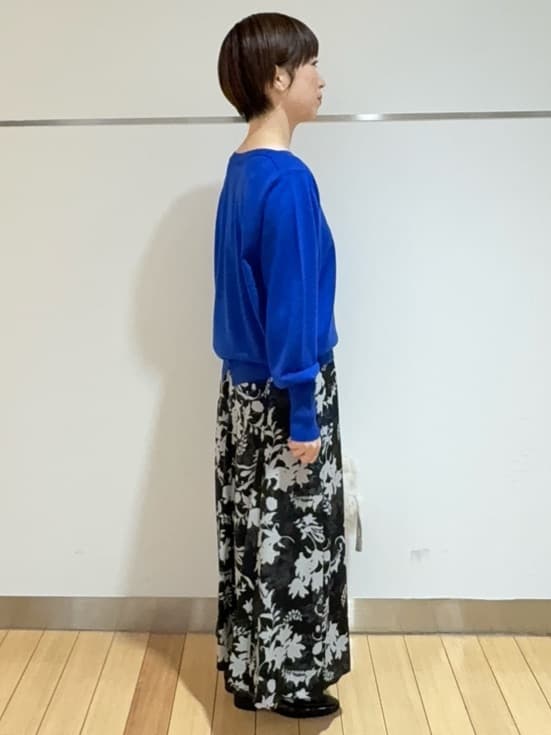 あやさんの「UNTITLED｜【アンサンブル可/洗える】シルクウールカシミヤ ドルマンスリーブニット」を使ったコーディネート