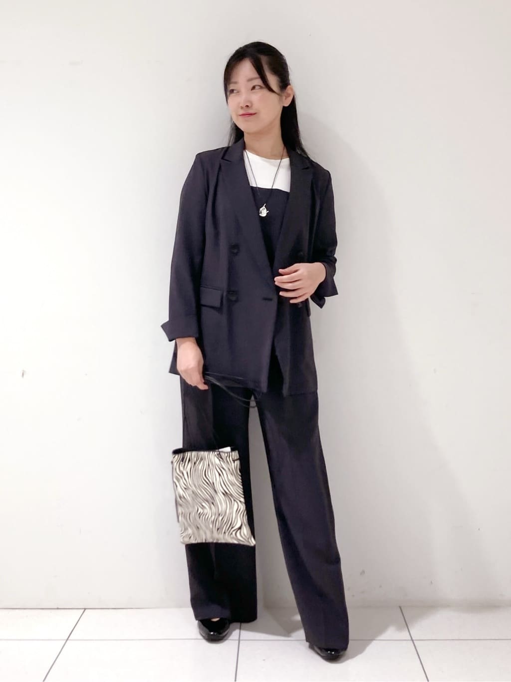 momokoさんの「INDIVI｜【軽く羽織れる！】ダブルジャケット」を使ったコーディネート