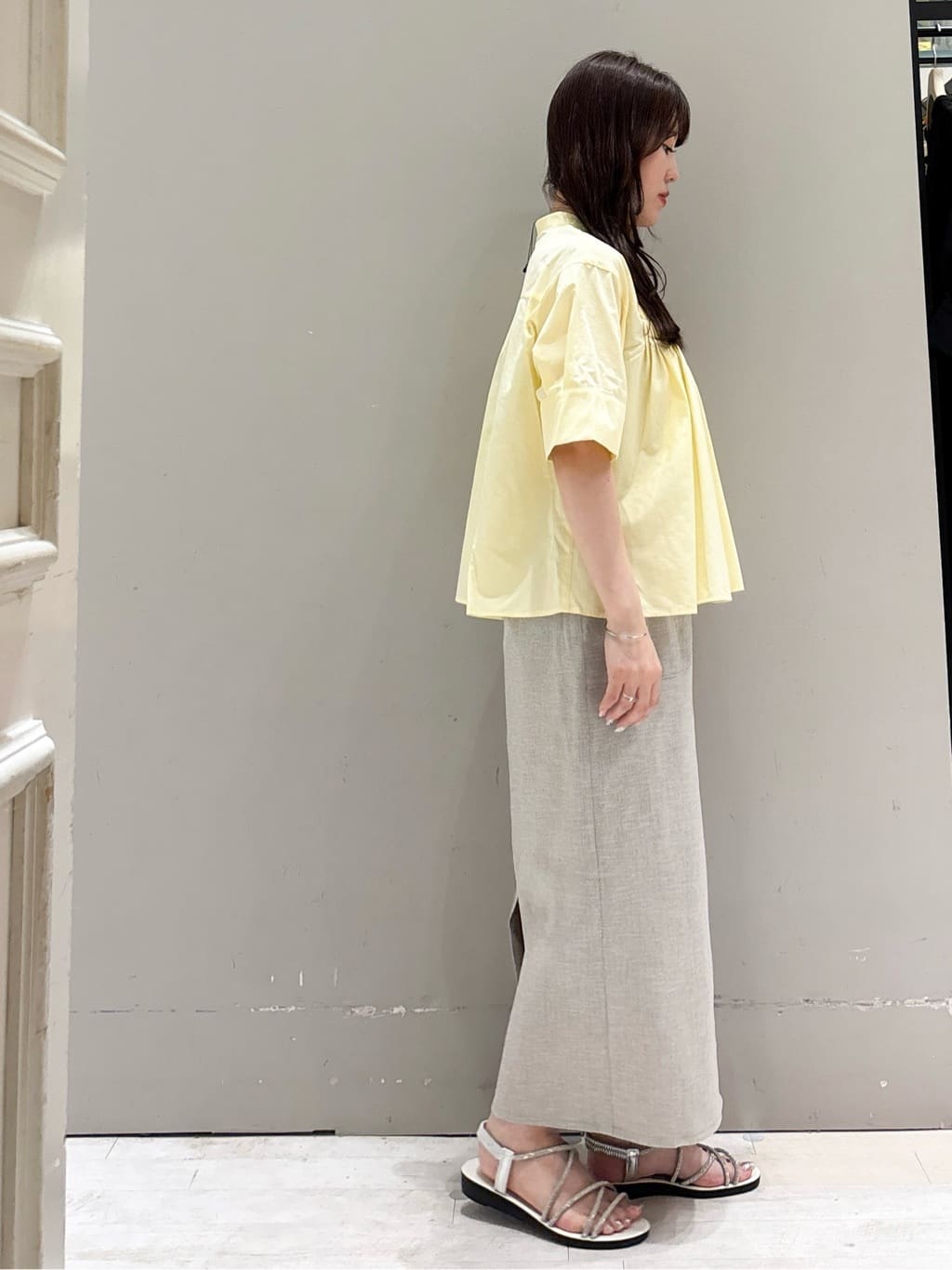 かほさんの「OPAQUE.CLIP｜ピンタックフレアシャツ【洗濯機洗い可】」を使ったコーディネート