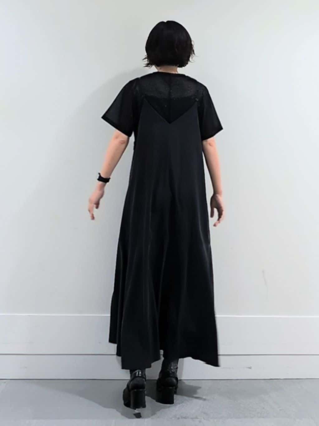 ミズタさんの「UNTITLED｜【洗える】ラメシアーTシャツ」を使ったコーディネート