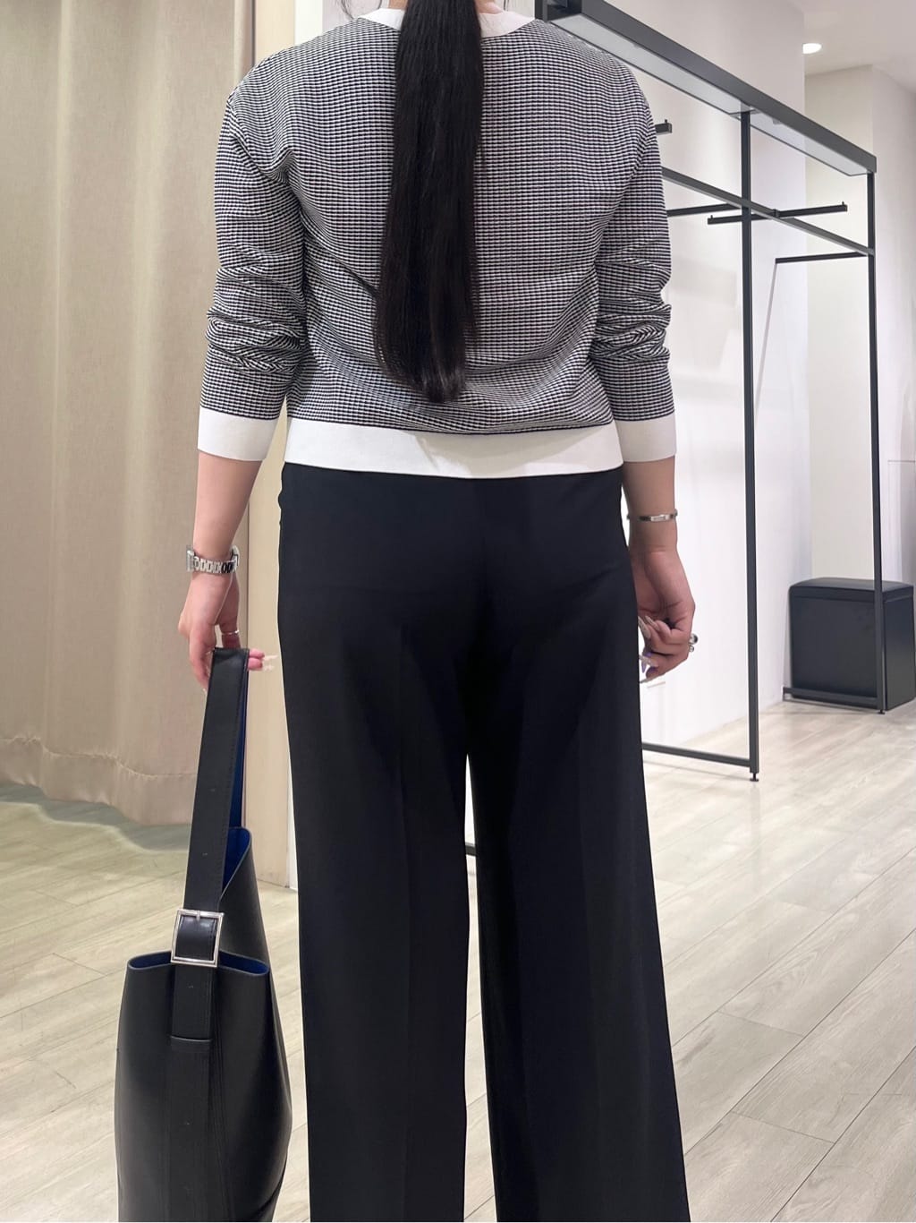 hasuさんの「INDIVI｜【軽く羽織れる/洗える】ジャケット風カーディガン」を使ったコーディネート