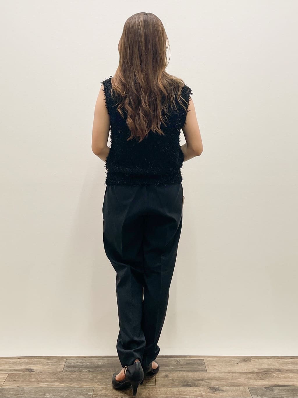 Asukaさんの「OPAQUE.CLIP｜《Can Cam掲載》フリンジシャギーコンパクトベスト【洗濯機洗い可】」を使ったコーディネート