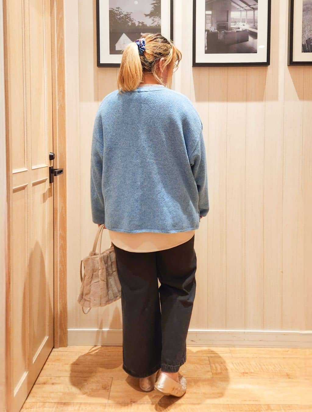 れーやんさんの「SHOO･LA･RUE｜【洗濯機可】ふわっと軽く羽織れる オーバーサイズカーディガン」を使ったコーディネート