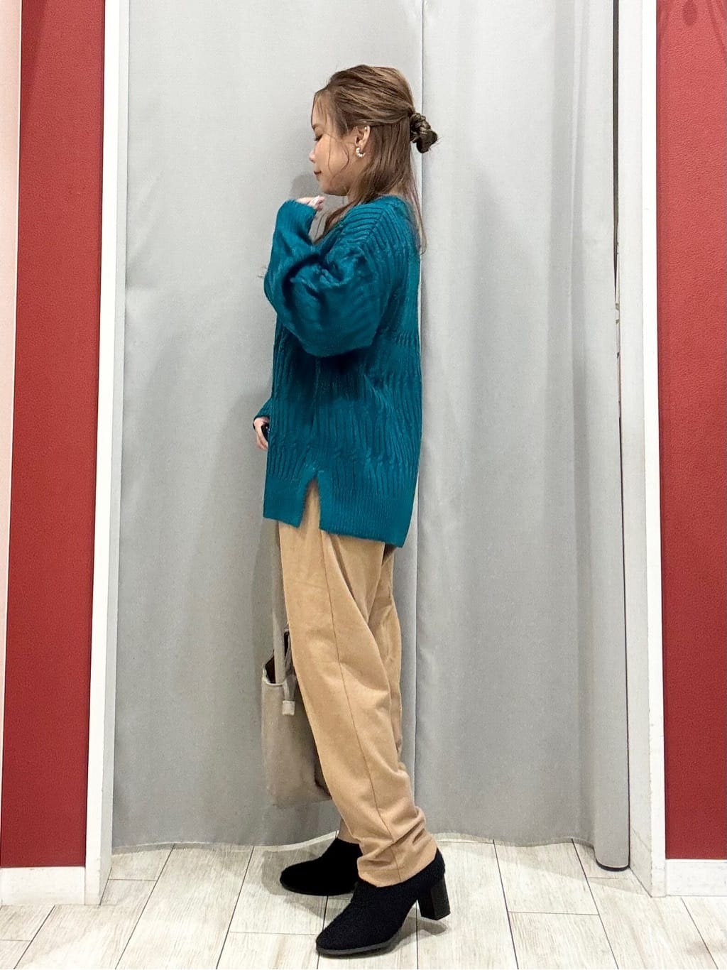 shioさんの「SHOO･LA･RUE｜【洗濯機可/撥水】フェイクファーフード ロングダウン」を使ったコーディネート