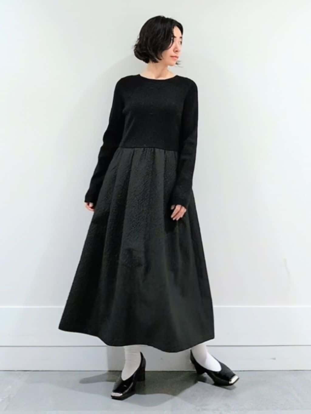 ミズタさんの「UNTITLED｜【大人フェミニン/トレンド】ニット&times;ジャカード ドッキングワンピース」を使ったコーディネート