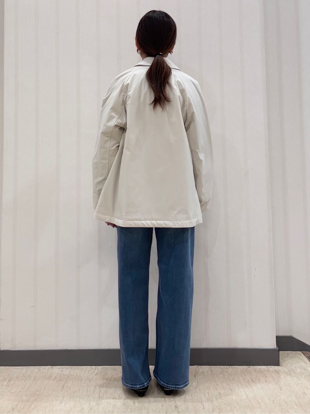 ちひさんの「INDIVI｜【褒められデニム】ワイドストレート デニムパンツ」を使ったコーディネート