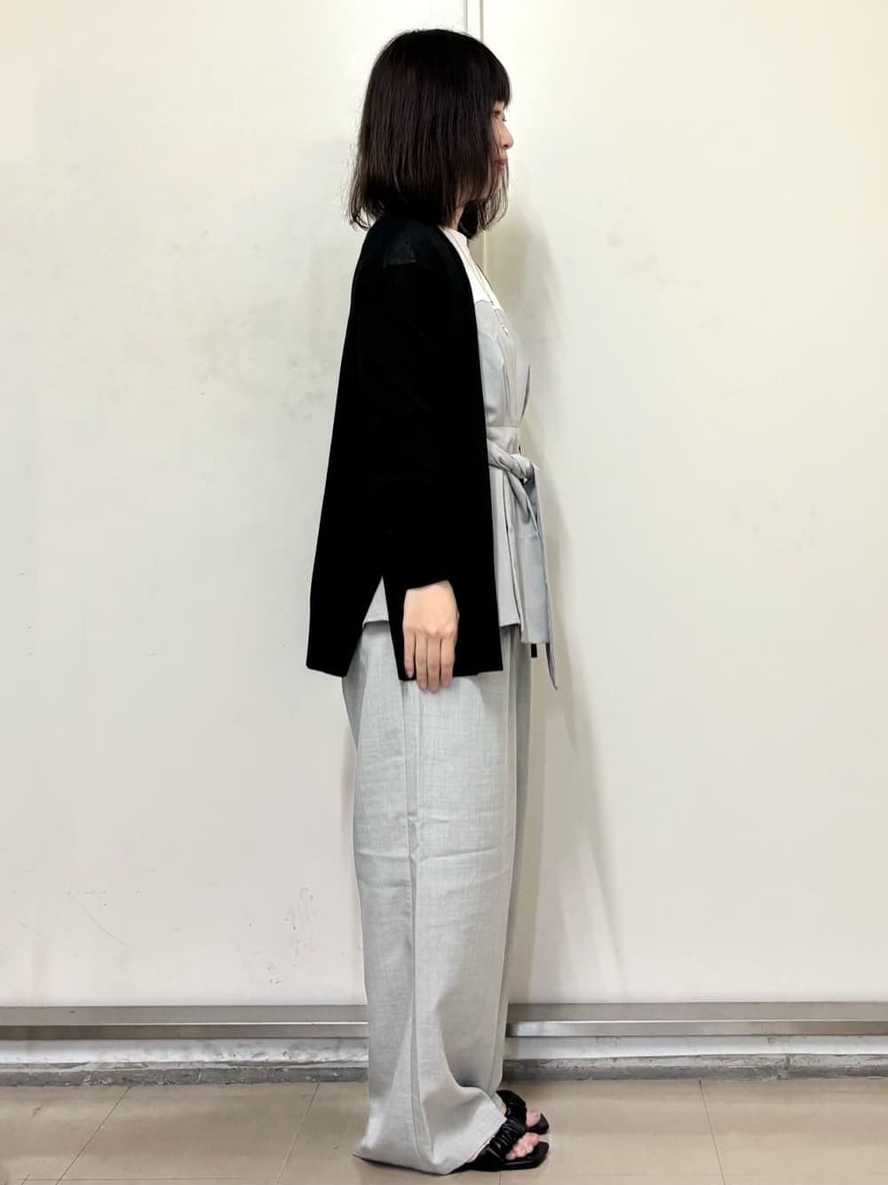 やまさんの「OPAQUE.CLIP｜【2WAY】Y字しずくメタルネックレス」を使ったコーディネート