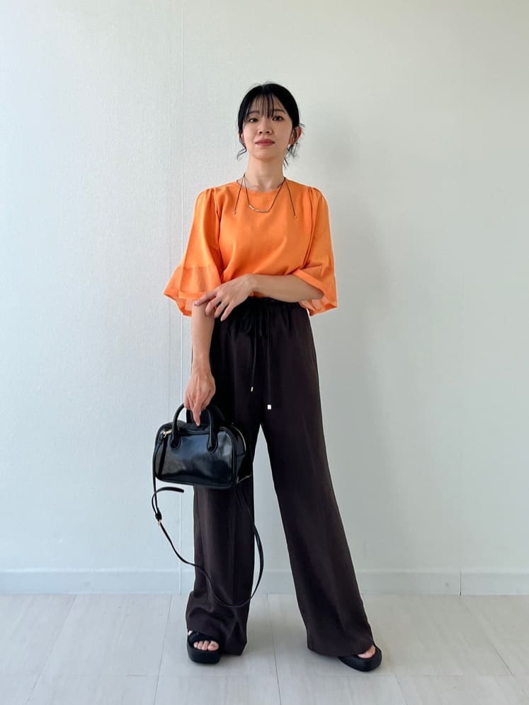 Mori Moriさんの「index｜《5色展開》シアーフレアスリーブニット【洗濯機洗い可】」を使ったコーディネート