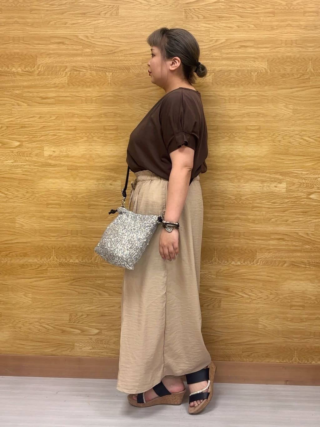 ぁむさんの「SHOO･LA･RUE｜【S-LL/UV/プチプラ】お袖タックで好印象 デザインTシャツ」を使ったコーディネート