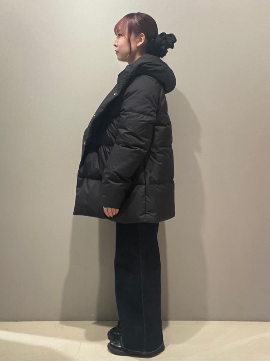 mikiさんの「OPAQUE.CLIP｜撥水フードミドルダウンコート【防風／抗菌防臭／洗濯機OK】《S～LL》」を使ったコーディネート