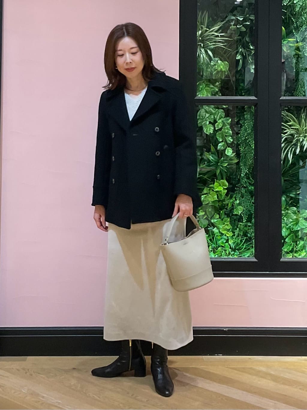 maruさんの「DRESSTERIOR｜アルパカブレンドVネックニット」を使ったコーディネート