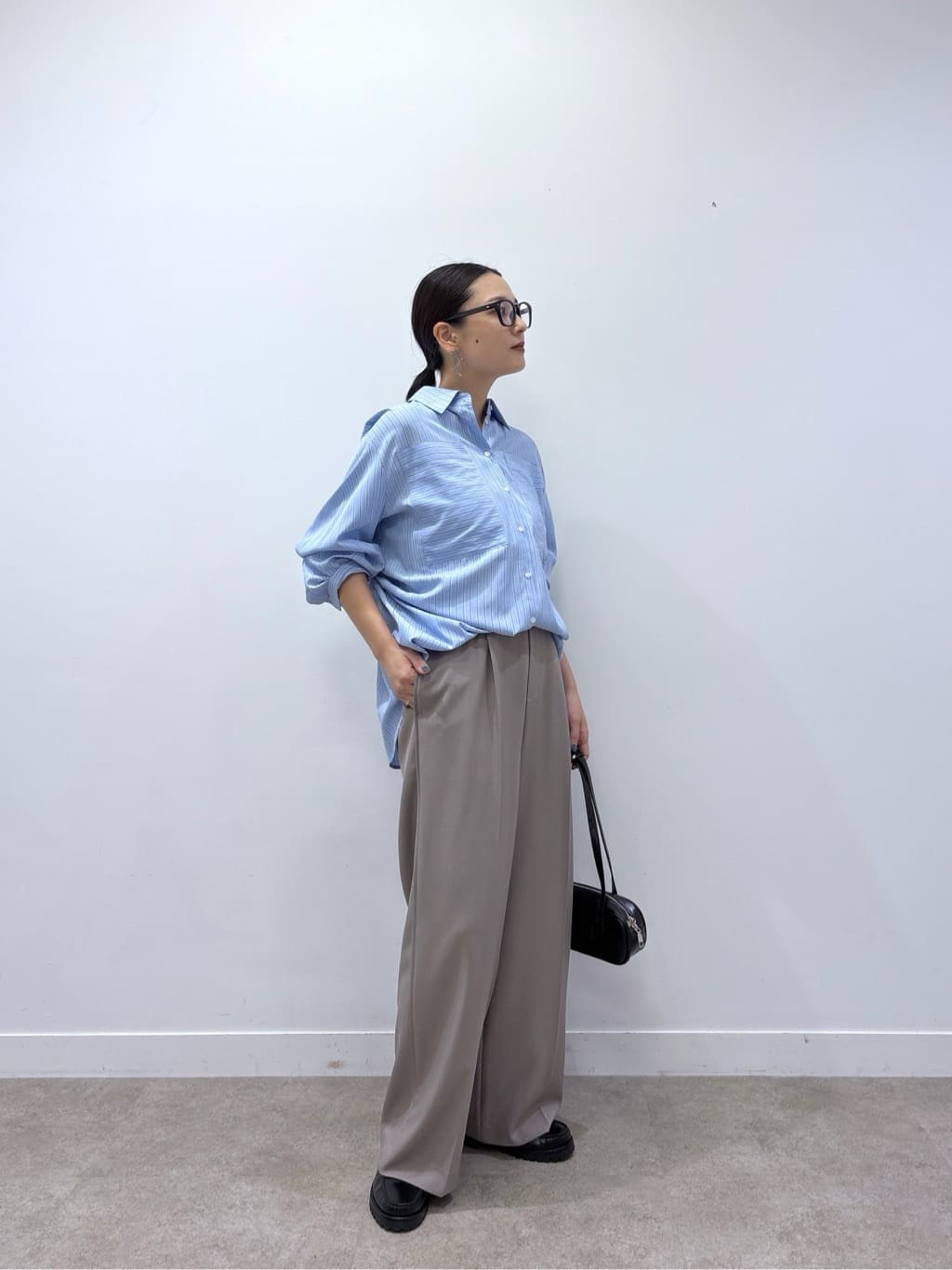 ayanoさんの「INDIVI｜Comfy SET UP｜イージーストレートワイドパンツ【セットアップ対応／通勤/カセット服】」を使ったコーディネート