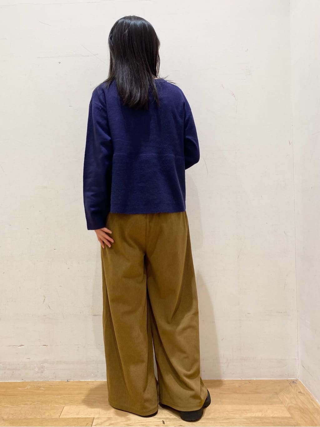 みなみさんの「OPAQUE.CLIP｜ペプラムニット【洗濯機OK】」を使ったコーディネート