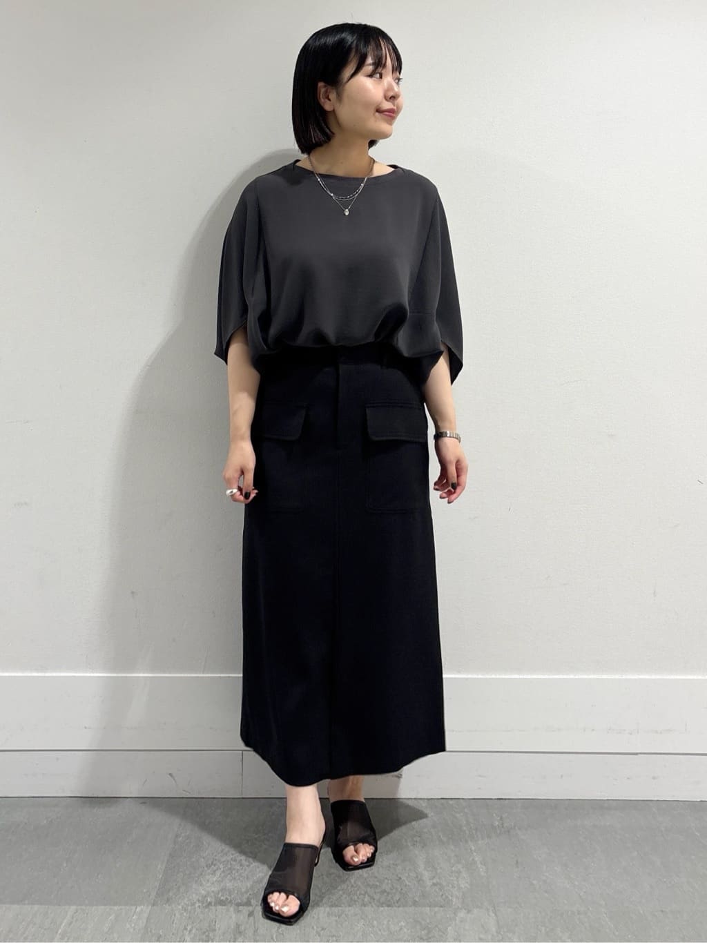 モエカさんの「UNTITLED｜【ステンレス】レイヤードチェーンネックレス」を使ったコーディネート