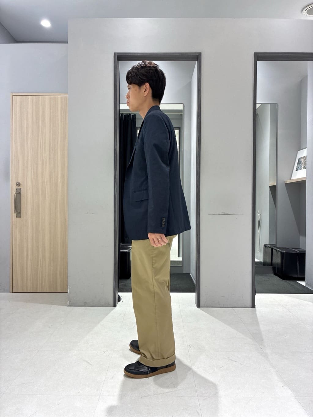 わいずみさんの「TAKEO KIKUCHI｜【抗菌防臭】COOL DOTS（R）ドビープリント ジャケット」を使ったコーディネート