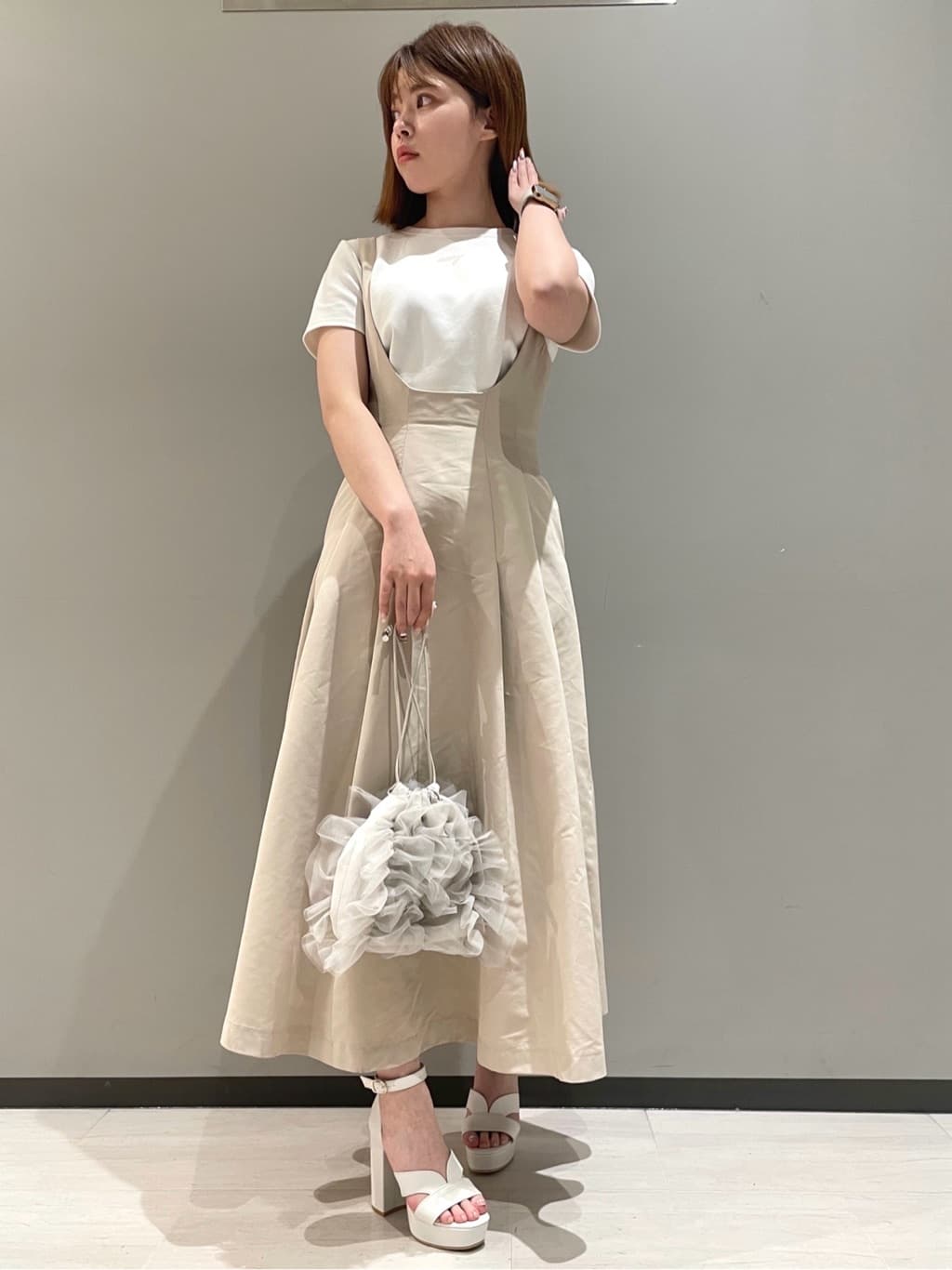 RISAさんの「ESPERANZA｜ネックベルトチャンキーヒールサンダル」を使ったコーディネート