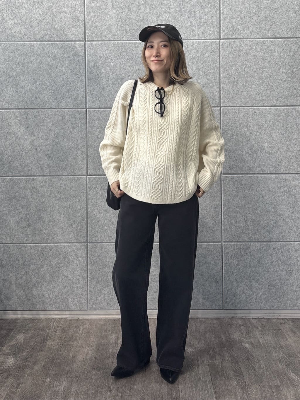 kotakiさんの「INDIVI｜【洗える】ケーブルデザイン ラウンドヘムニット」を使ったコーディネート